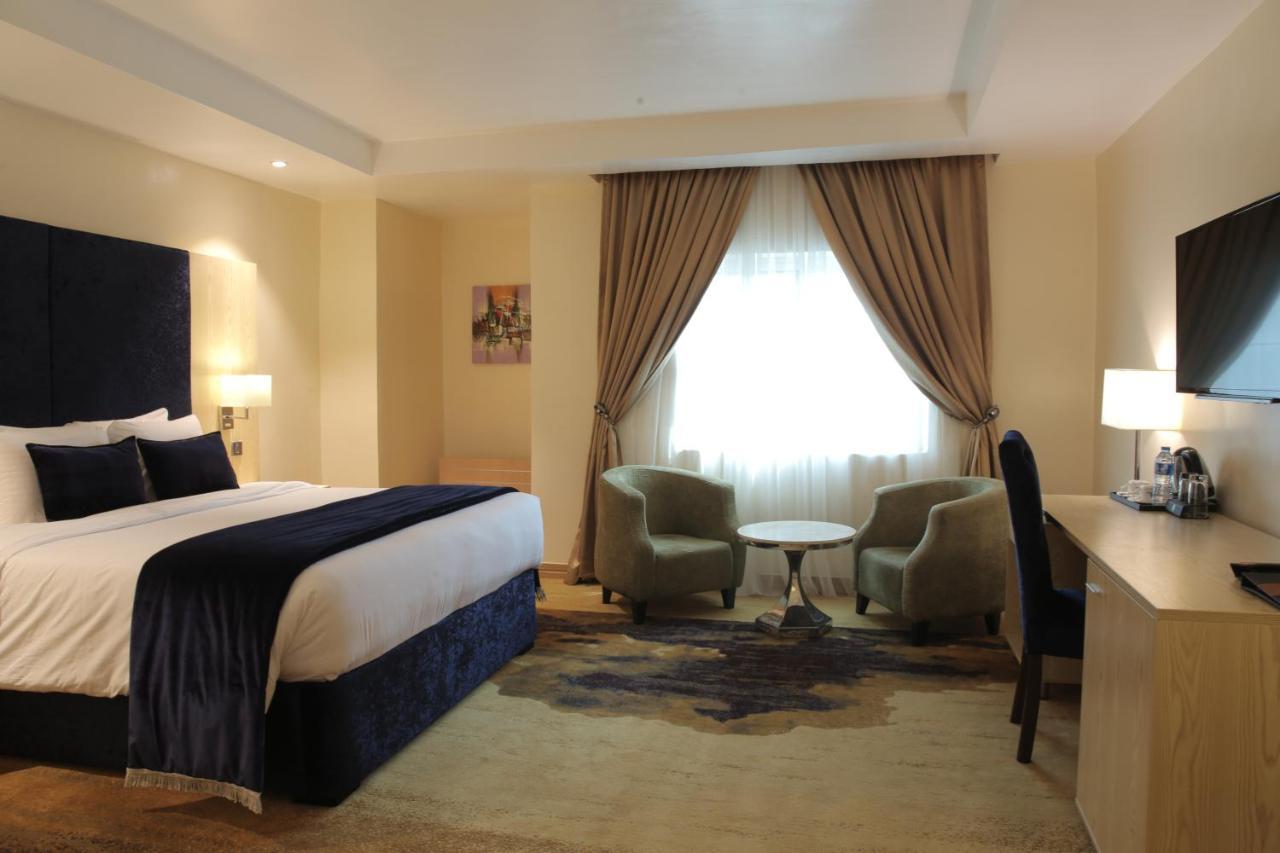 Bon Hotel Elvis Mobushipe Dış mekan fotoğraf