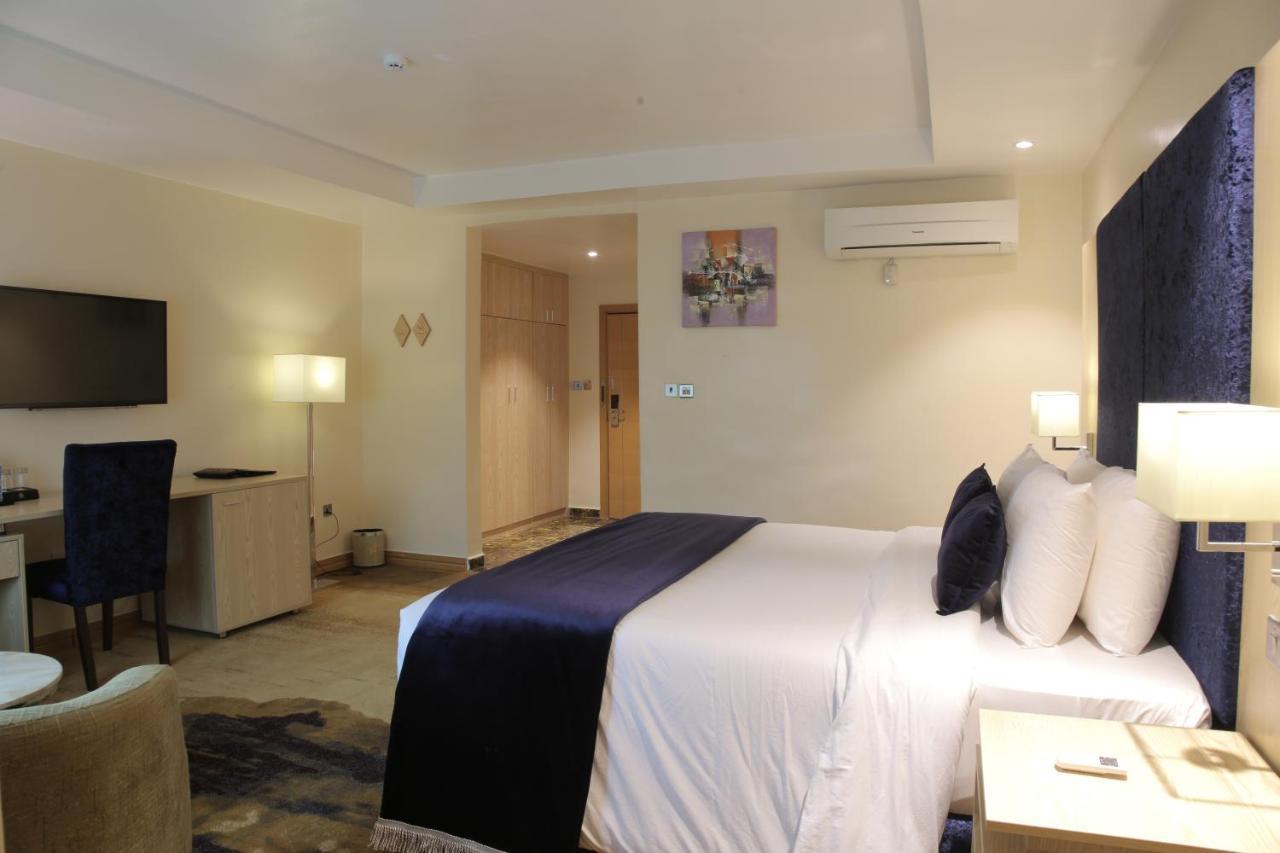 Bon Hotel Elvis Mobushipe Dış mekan fotoğraf