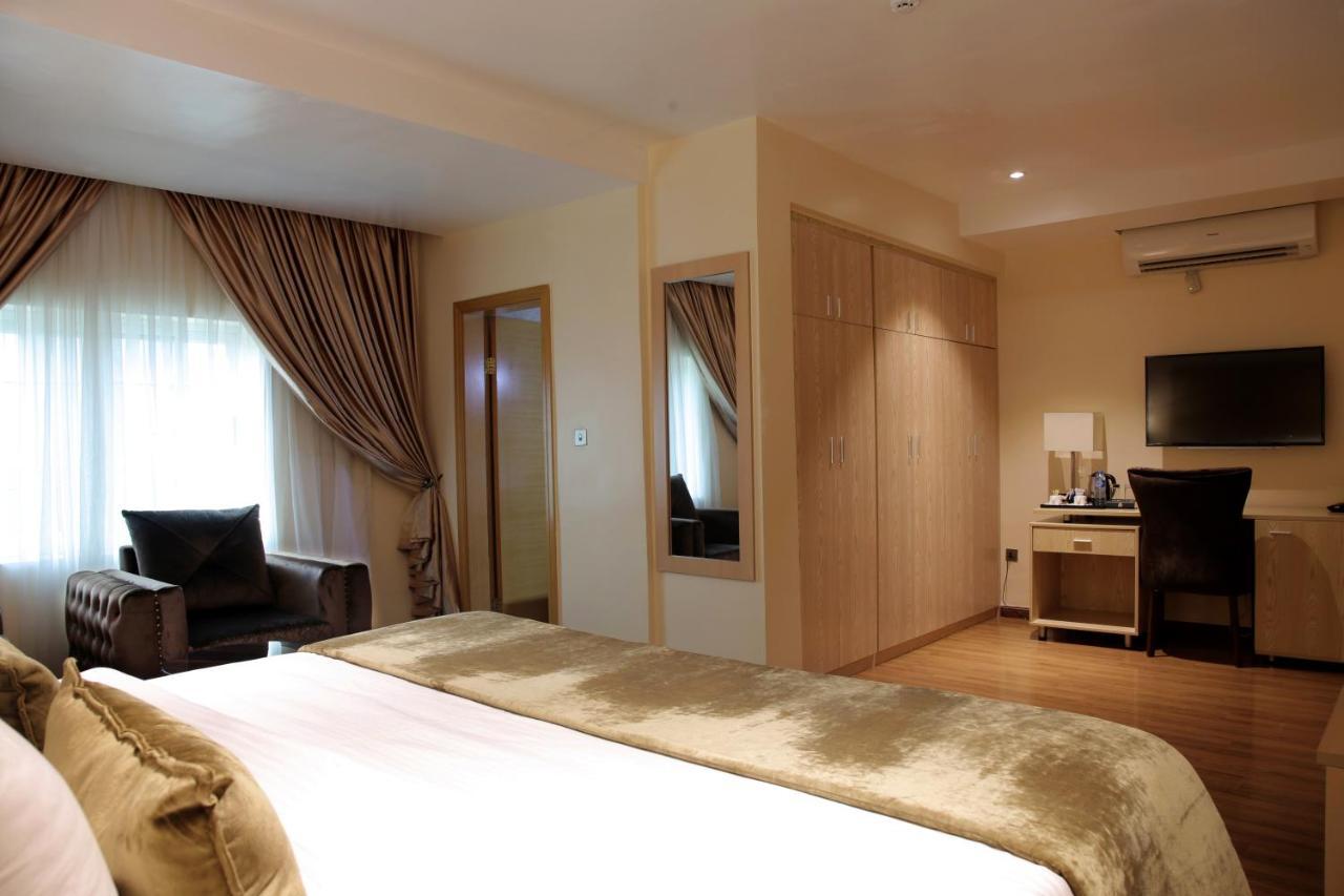 Bon Hotel Elvis Mobushipe Dış mekan fotoğraf