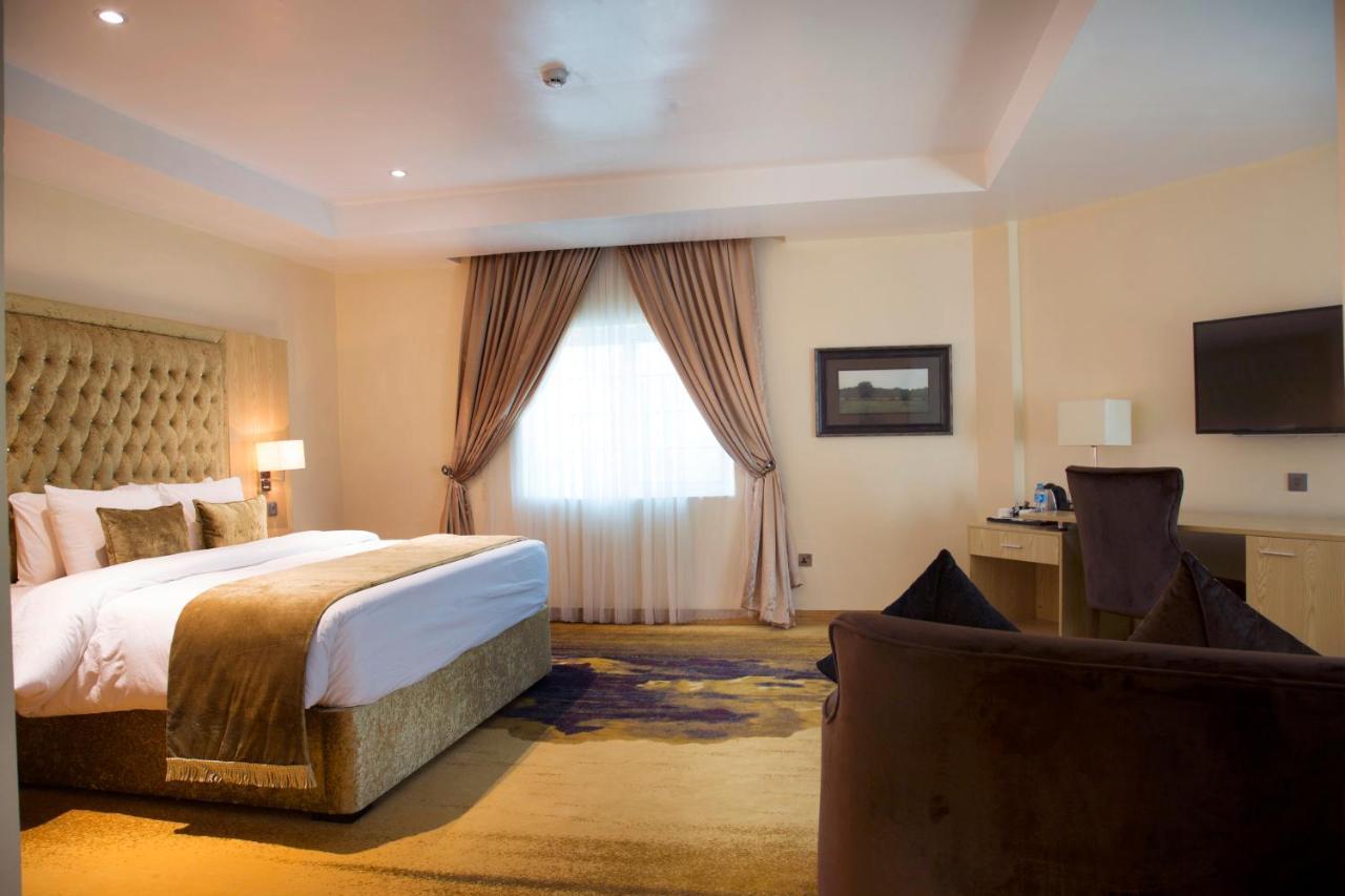 Bon Hotel Elvis Mobushipe Dış mekan fotoğraf